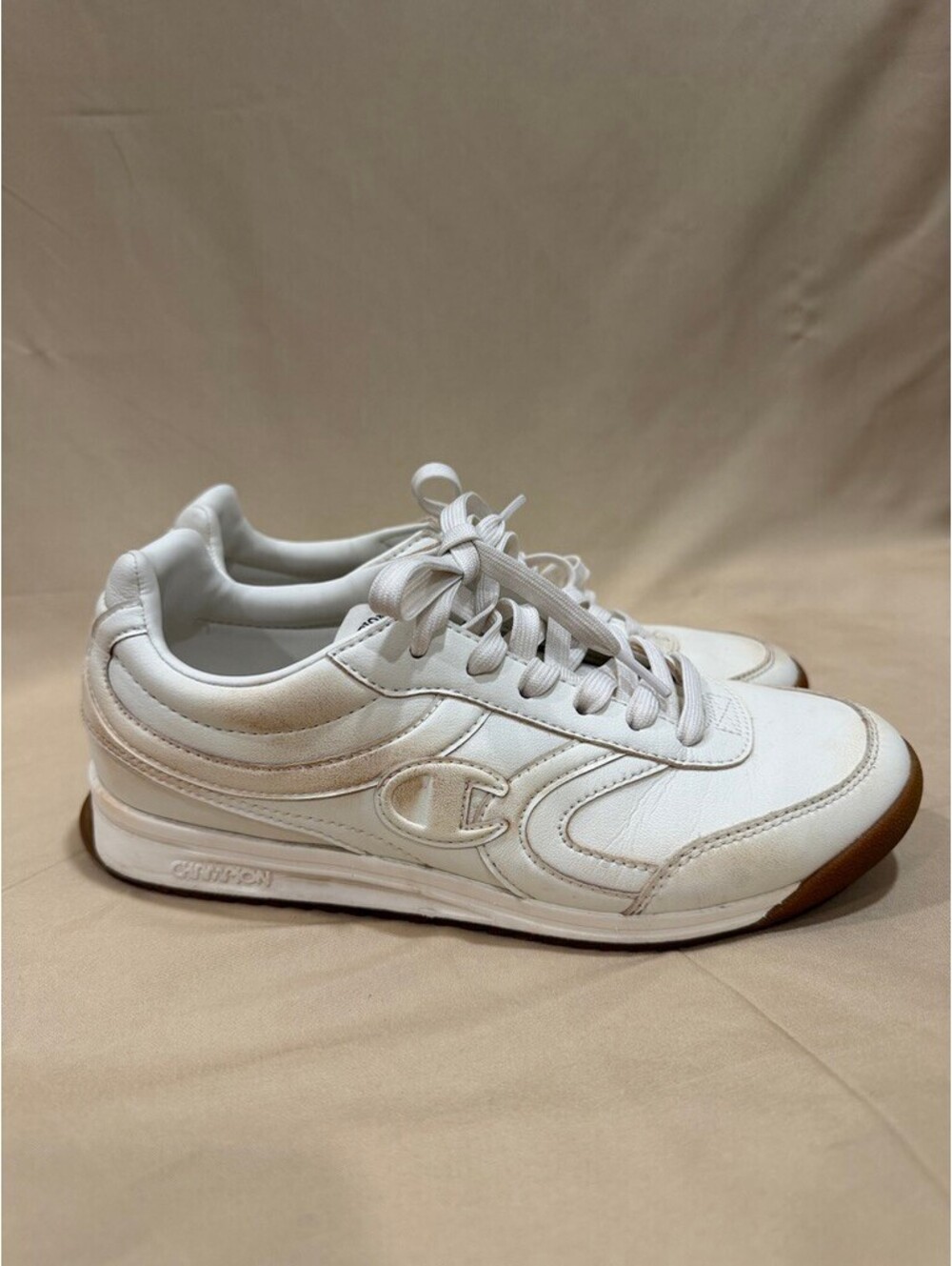 Champion Women’s 6.5 White Leather Low Top Sneakers Gum Sole Retro
